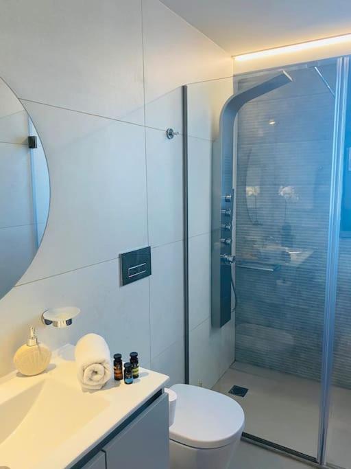 New 2Bd Aprt With Shared Rooftop Pool D3 Atene Esterno foto